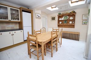 Kitchen/Diner- click for photo gallery
